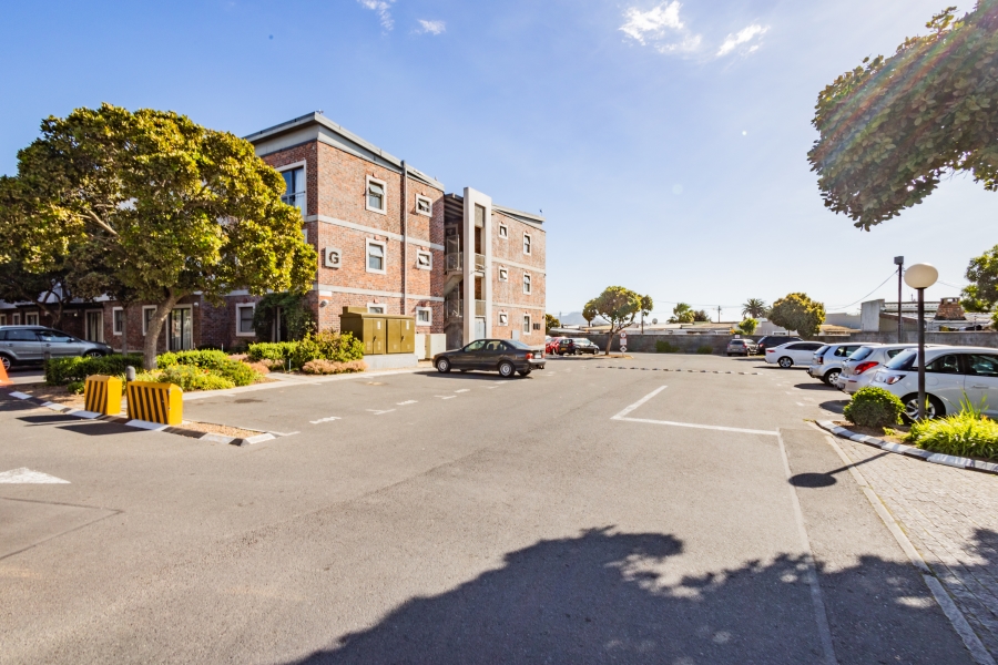 2 Bedroom Property for Sale in Brooklyn Western Cape